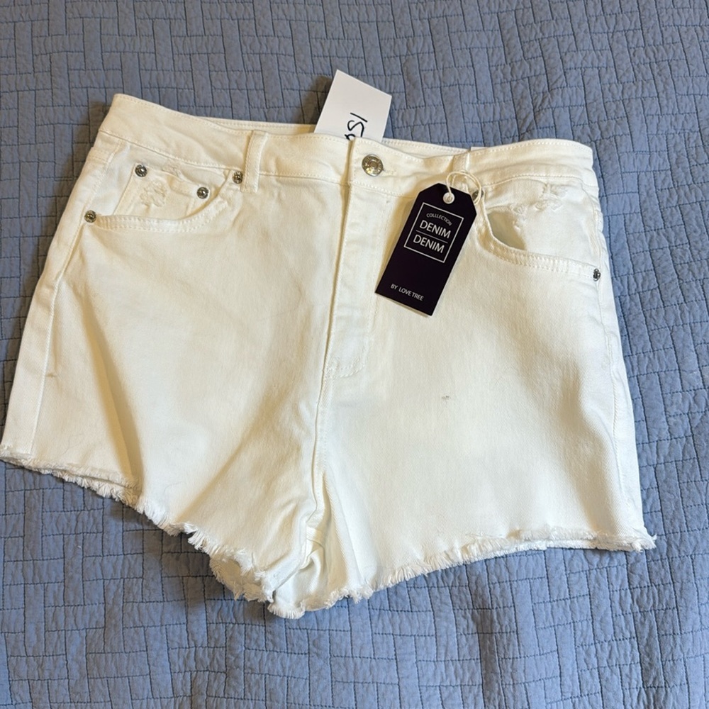 Love Tree Frayed Hem Denim Shorts - NEW
